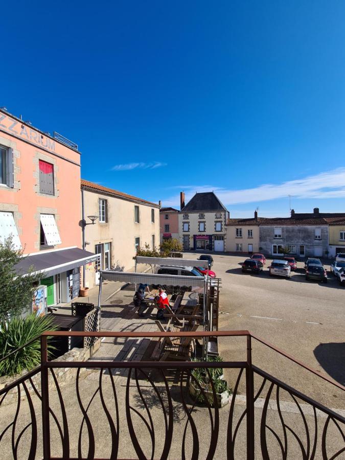 Gite Le Haut Du Pave 3 A 7 Chambres 6 A 14 Couchages, 3 Min Du Puy Du Fou Les Épesses Buitenkant foto