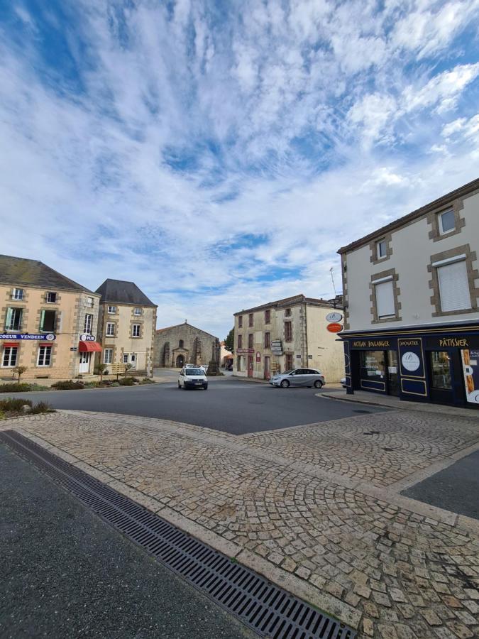 Gite Le Haut Du Pave 3 A 7 Chambres 6 A 14 Couchages, 3 Min Du Puy Du Fou Les Épesses Buitenkant foto